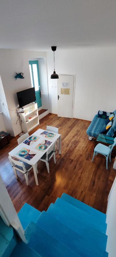 Villa Family House "Pansion Kvarner" à Punat Extérieur photo